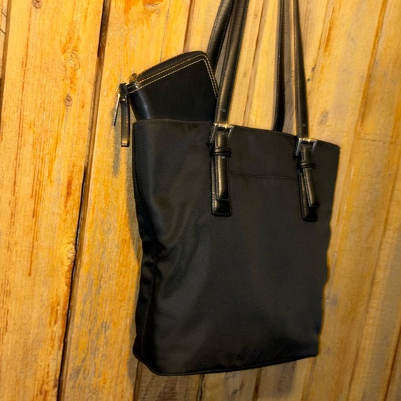Coach Vintage Black Twill Bag with Leather Trim and Wallet - Picture 2 of 11